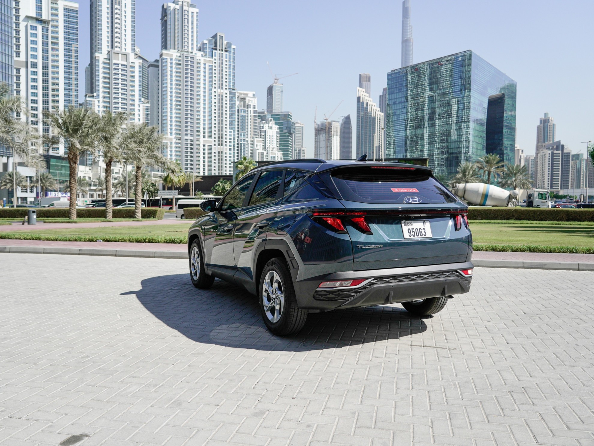 https://www.quickdrive.ae/uploads/2022/10/22/Hyundai_Tucson_2023 (6).jpg